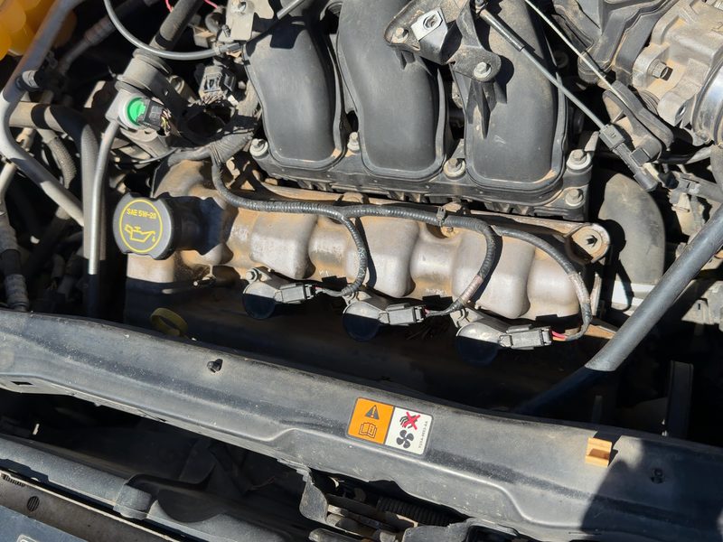 2006-2008 Ford Escape Cylinder Head