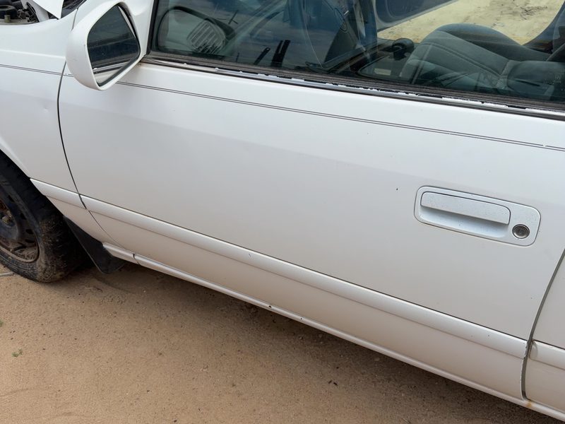 1997-2001 Toyota Camry Front Door LH