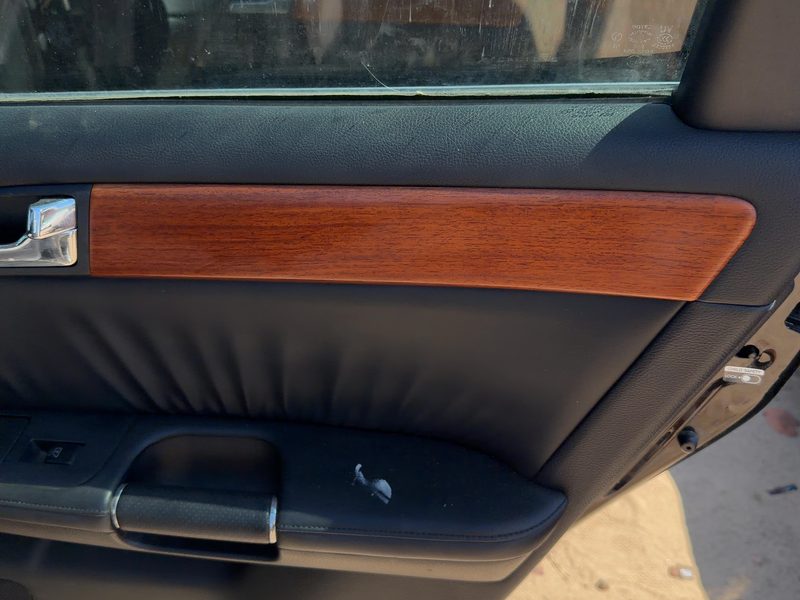 2006-2007 Infiniti M35 Rear Door Trim Panel RH