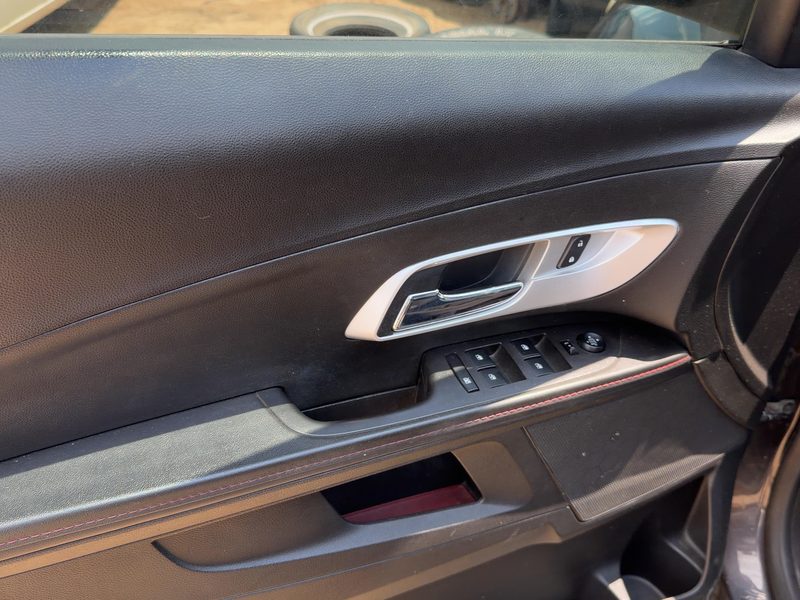 2012-2015 Chevrolet Equinox Front Door Trim Panel LH