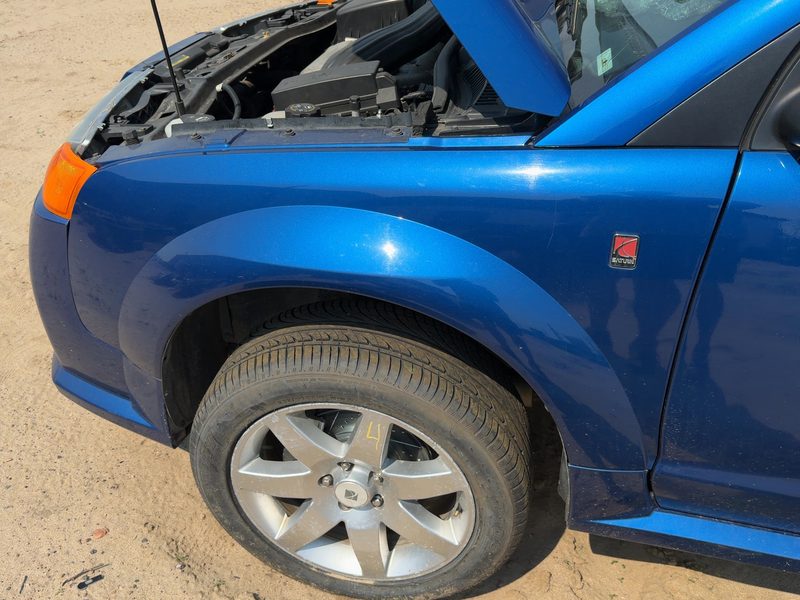 2002-2007 Saturn Vue Fender LH