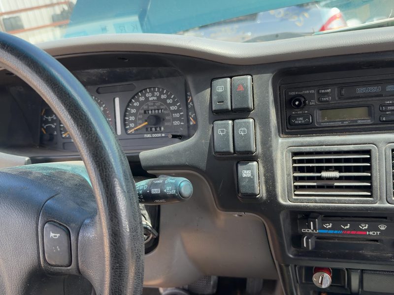 1995-1997 Isuzu Rodeo Dash Panel