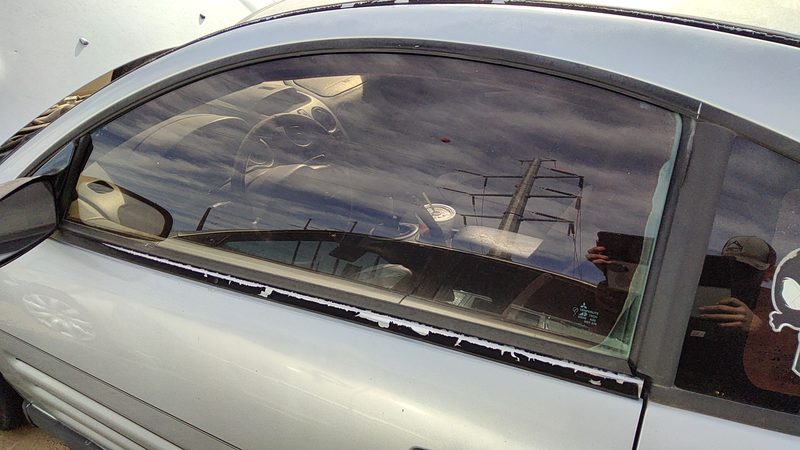 2000-2005 Mitsubishi Eclipse Front Door Glass/Window LH