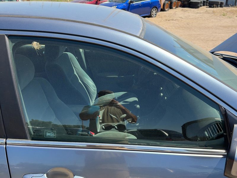2003-2007 Honda Accord Front Door Glass/Window RH