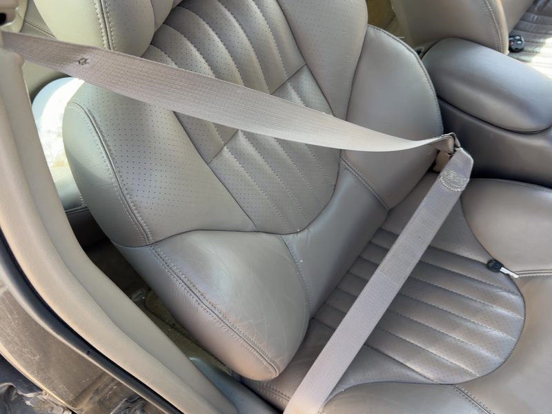 1999 Pontiac Bonneville (80 & Up) Front Seat Belt RH