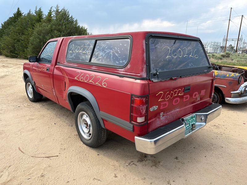1991 Dodge Dakota (mid-size) Rear Knuckle/Stub Axle RH