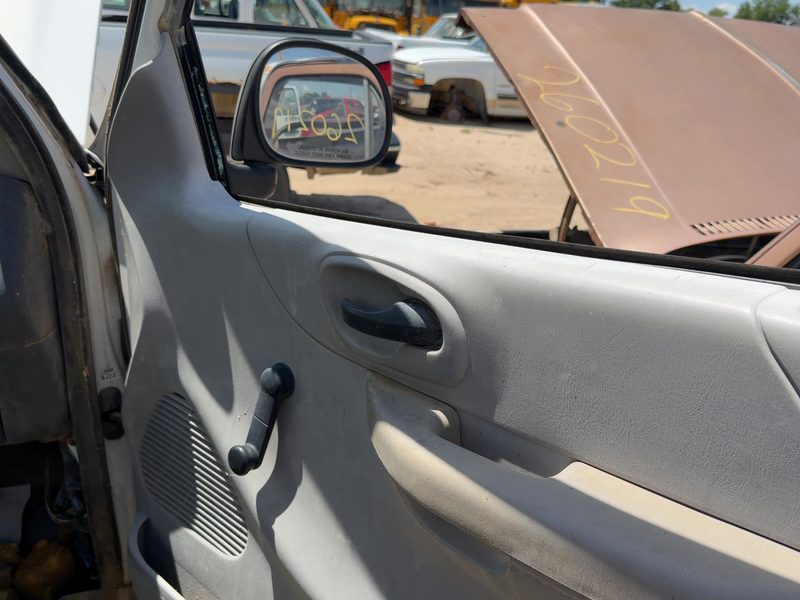2000-2003 Ford Pickup F150 Series Front Door Trim Panel RH