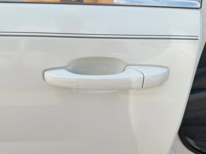 2008-2020 Chrysler Town & Country Outside Door Handle RH