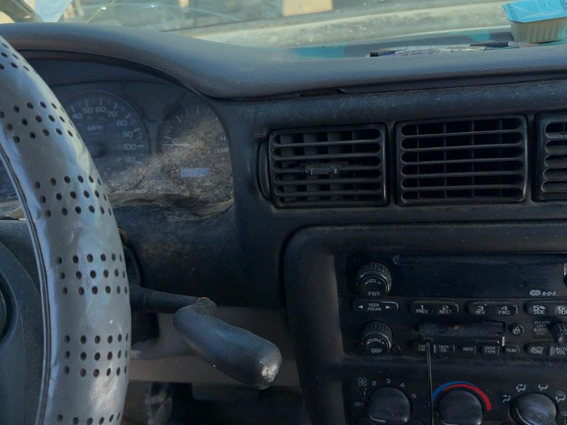 2000 Chevrolet Venture Dash Panel