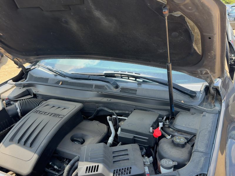2010-2017 Chevrolet Equinox Hood Hinge RH