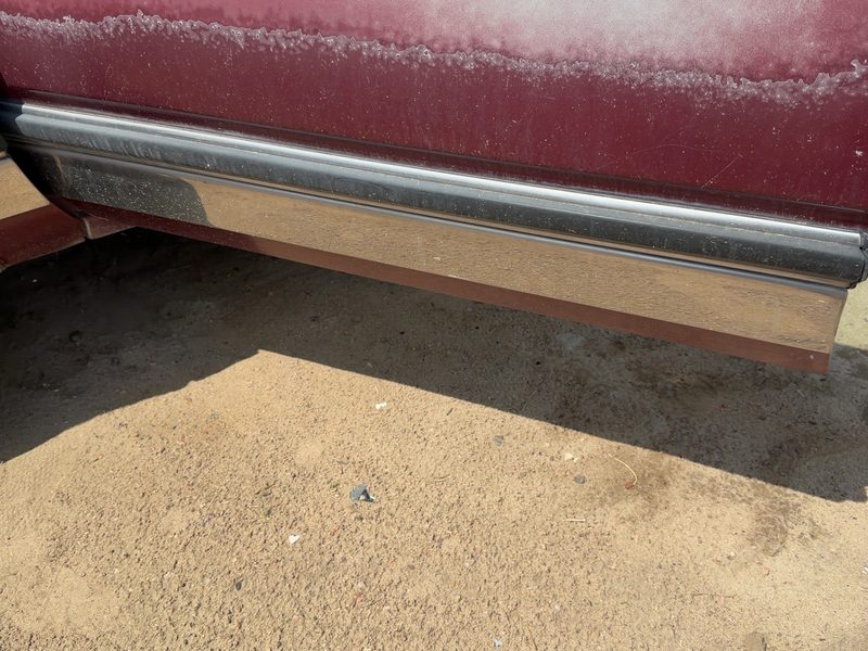 1986 Buick Park Avenue (80&up) Front Door Moulding LH