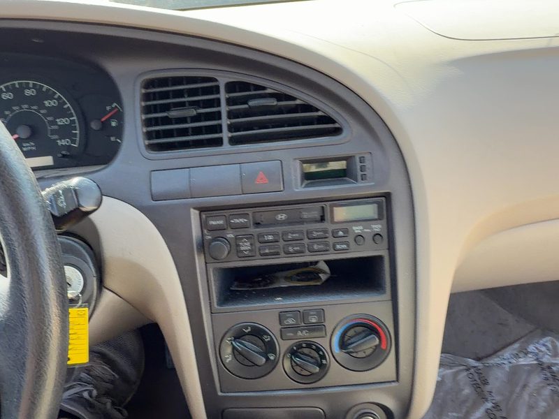 2001-2003 Hyundai Elantra Dash Panel