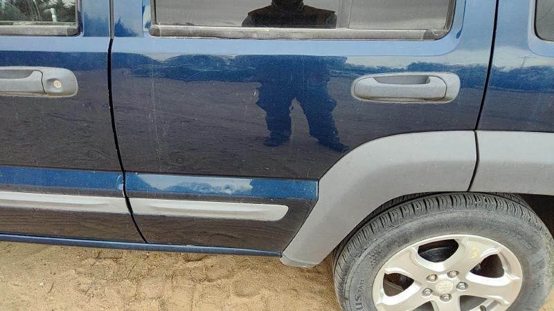 2002-2007 Jeep Liberty Rear Door LH