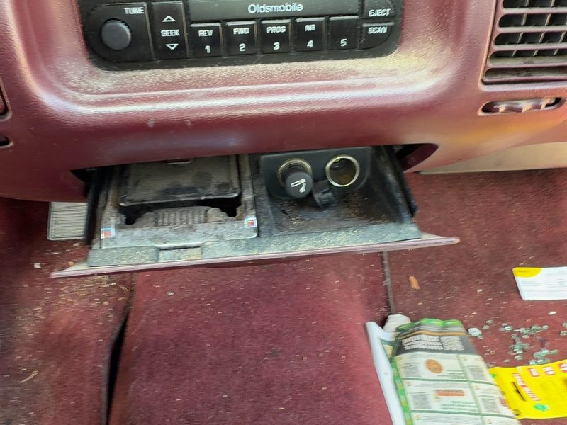 1994-1995 Oldsmobile Eighty-eight (80 & Up) Dash Panel