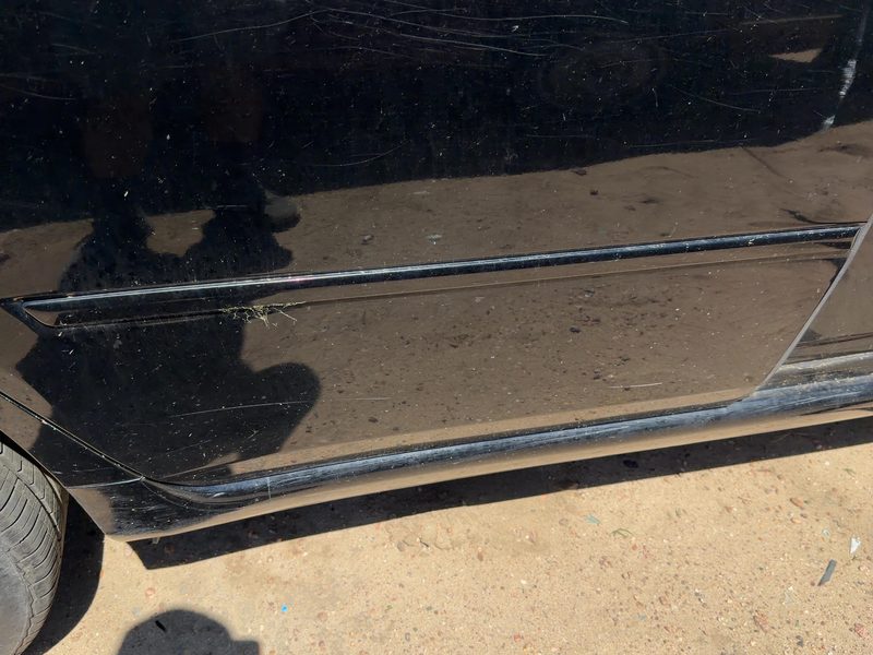 2006-2007 Infiniti M35 Rear Door Moulding RH