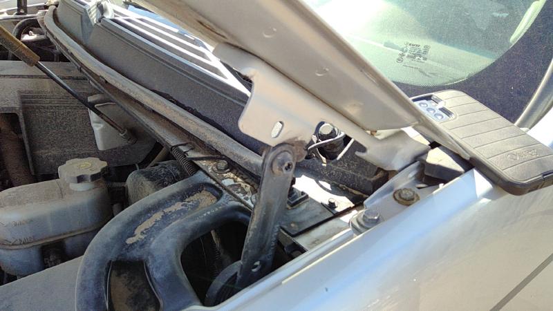 2007-2014 Chevrolet Tahoe Hood Hinge LH