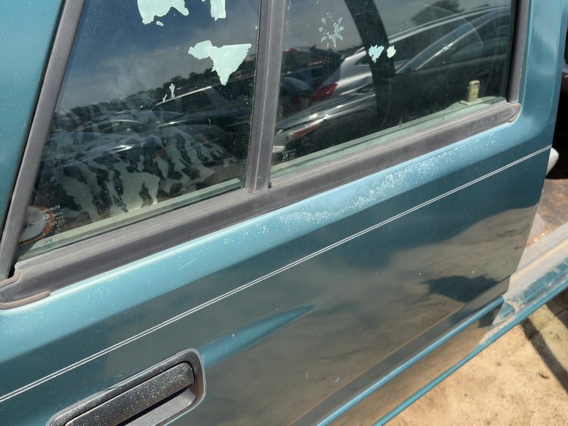1995 Isuzu Rodeo Rear Door Moulding RH