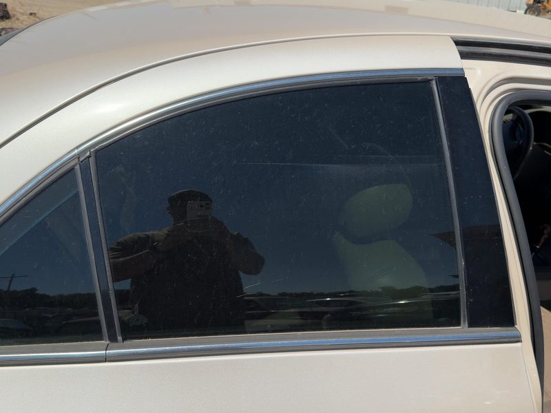 2000-2006 Lincoln LS Rear Door Glass/Window RH