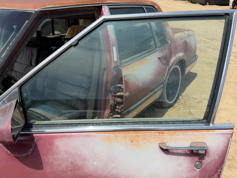 1985-1987 Buick Park Avenue (80&up) Front Door Glass/Window LH