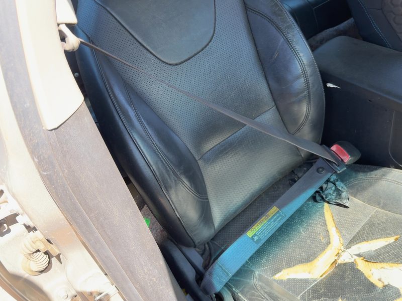 2005-2006 Pontiac G6 Front Seat Belt RH