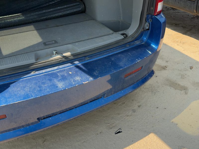 2005 Saturn Vue Rear Bumper Assembly