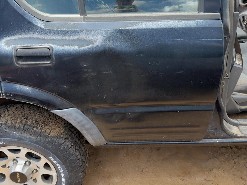 1998-2004 Isuzu Rodeo Rear Door RH