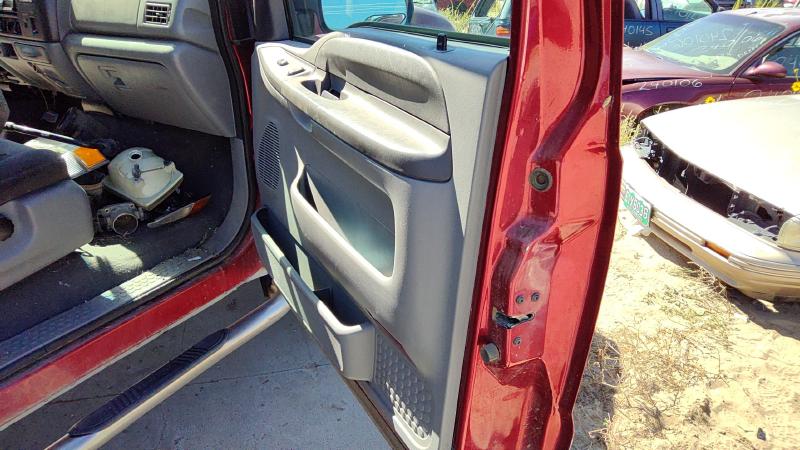 2003-2004 Ford F250 Super Duty Pickup Front Door Trim Panel RH