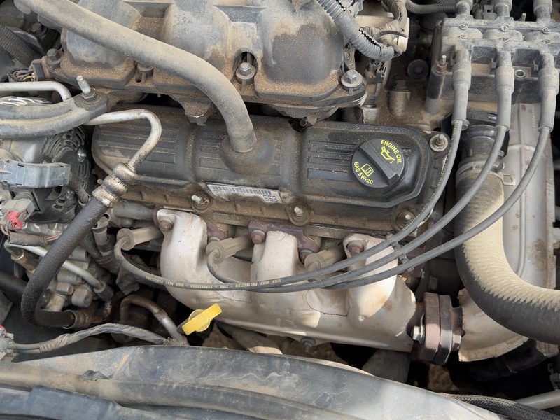 2001-2011 Chrysler Town & Country Cylinder Head