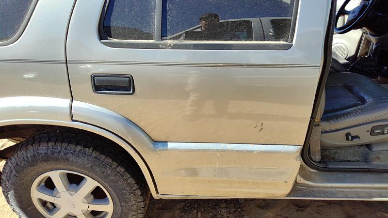 1998-2005 Olds Bravada Rear Door RH