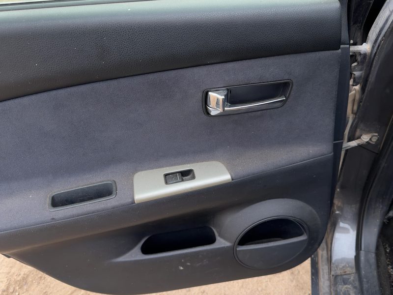 2005-2006 Nissan Altima Rear Door Trim Panel LH