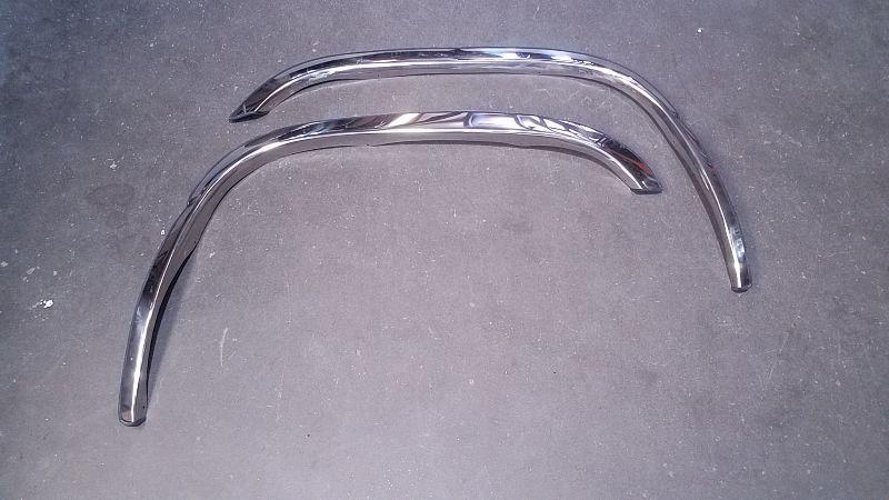 2001-2006 GMC Yukon Fender Moulding