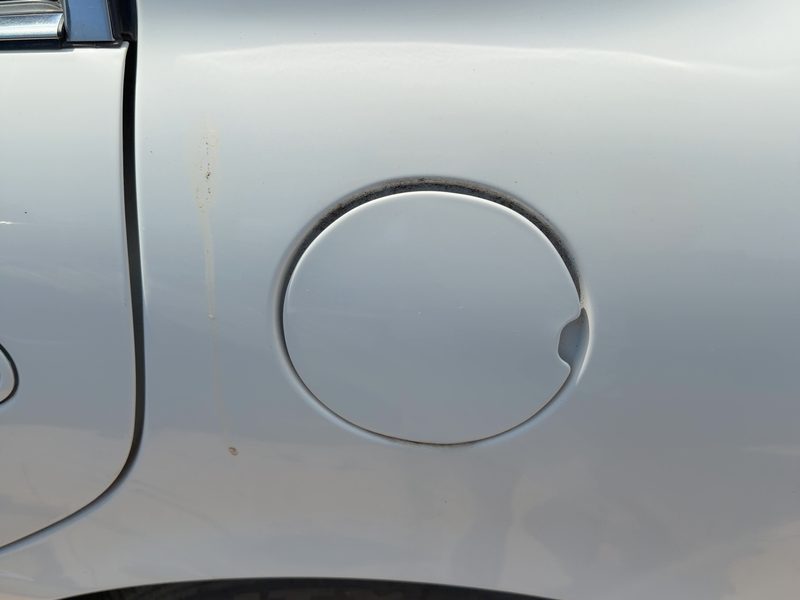 2000-2005 Buick Lesabre (80 & Up) Fuel Tank Door