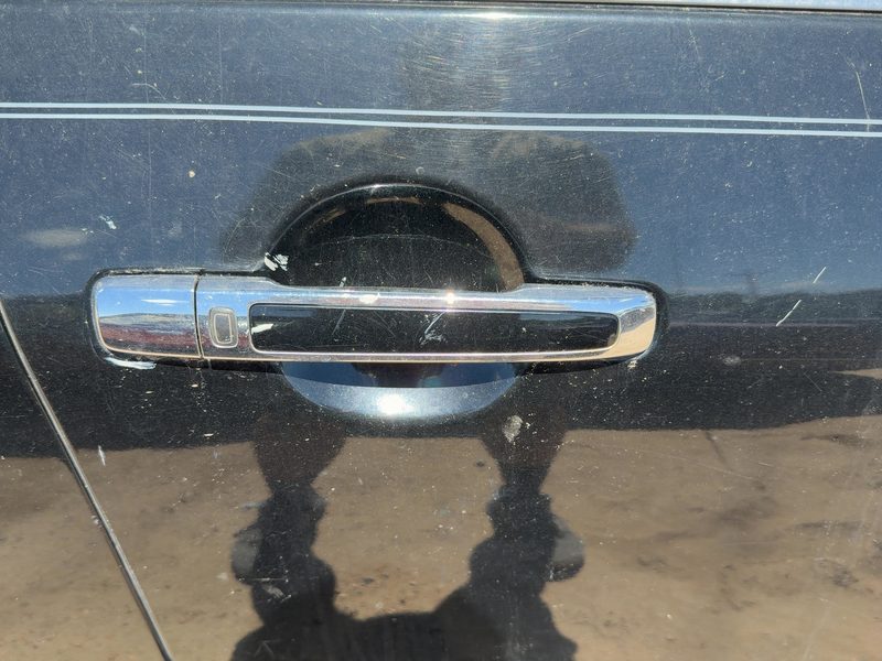 2007-2010 Infiniti M35 Outside Door Handle RH