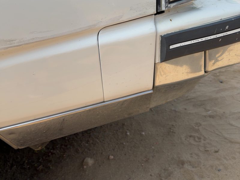 1986 Oldsmobile Ninety-eight (80 & Up) Fender Moulding RH
