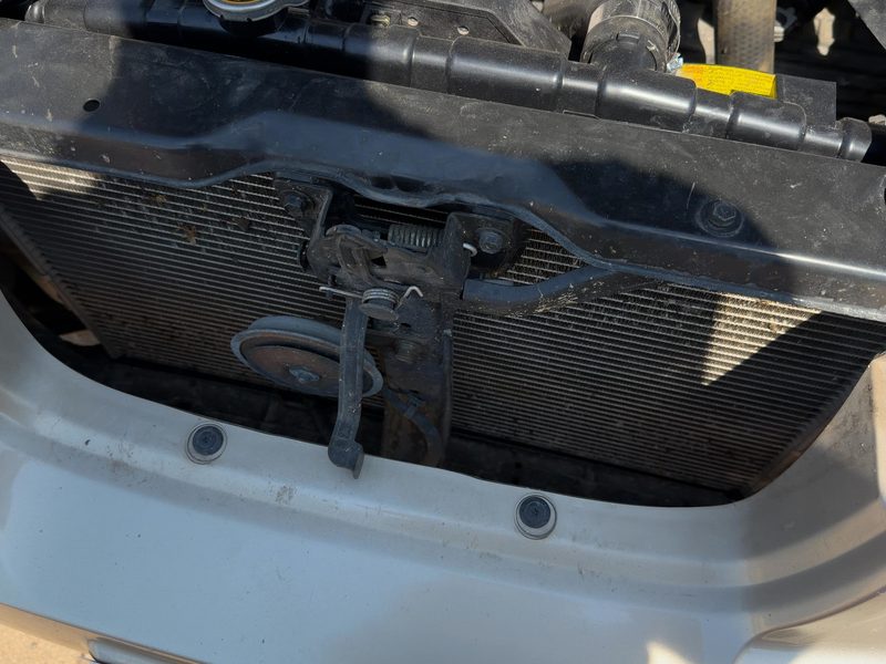 2001-2003 Hyundai Elantra Radiator Support