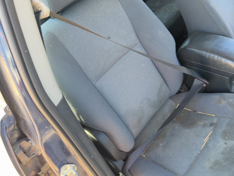 2004-2008 Toyota Matrix Front Seat Belt RH