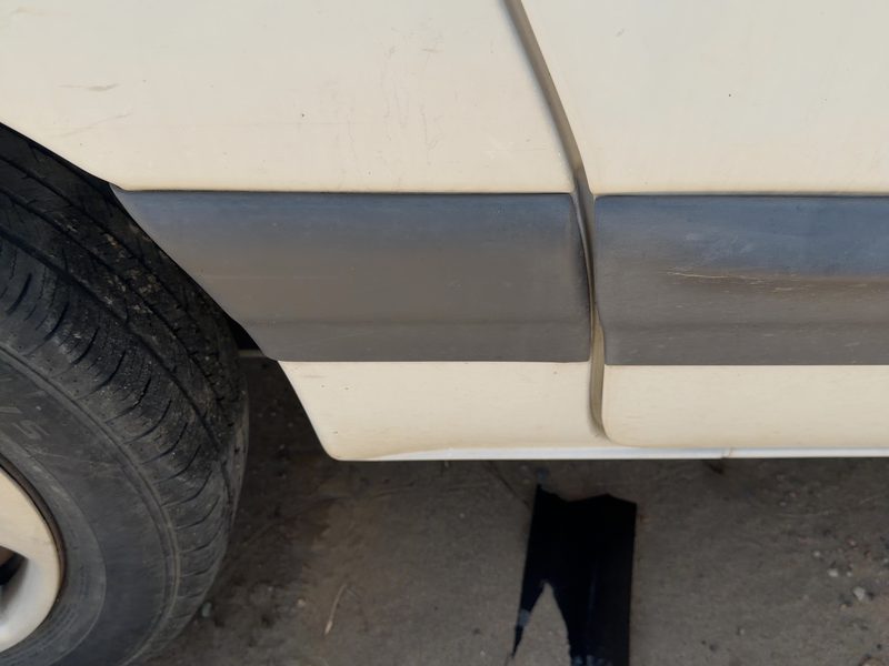 1999 Chrysler Town & Country Quarter Panel Moulding RH