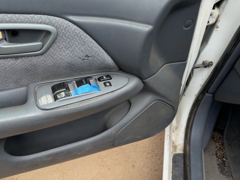 2000-2001 Toyota Camry Front Door Trim Panel LH