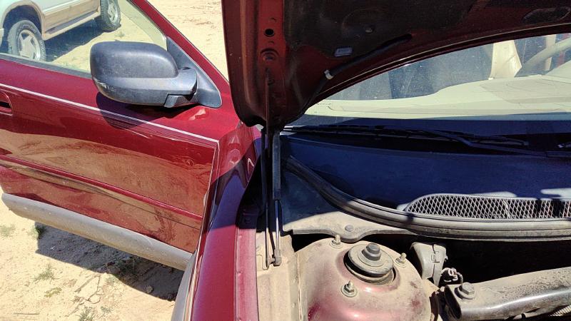 1999-2009 Volvo 70 Series Hood Hinge RH