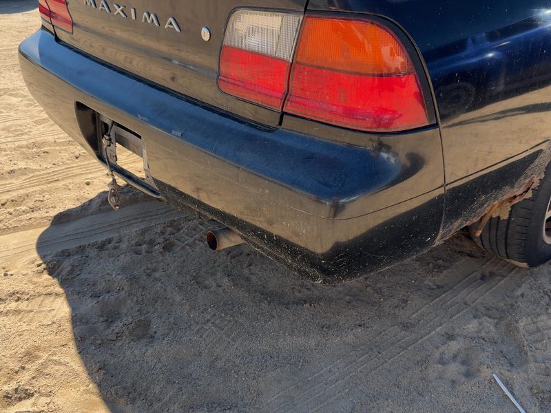 1995-1996 Nissan Maxima Rear Bumper Assembly