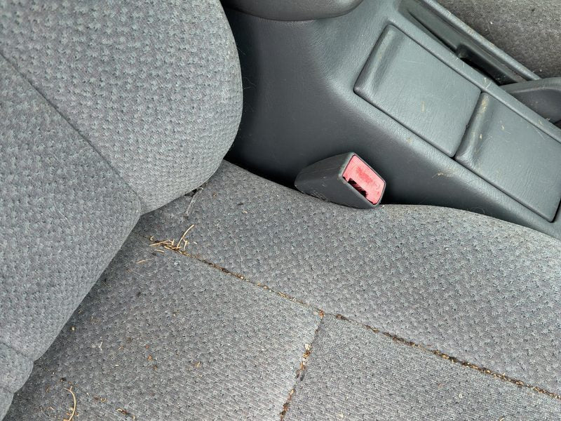 2000-2001 Toyota Camry Front Seat Belt RH