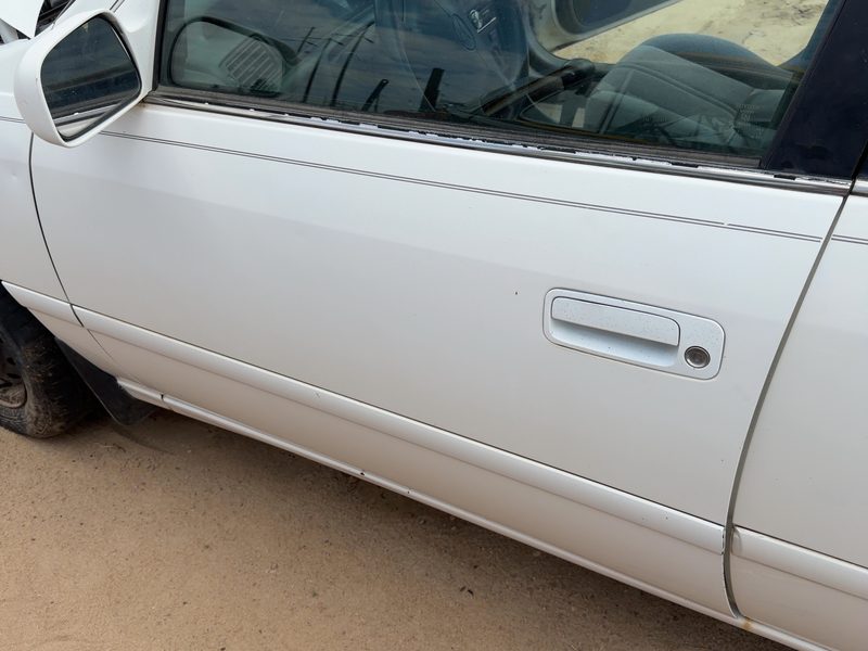 1997-2001 Toyota Camry Front Door LH