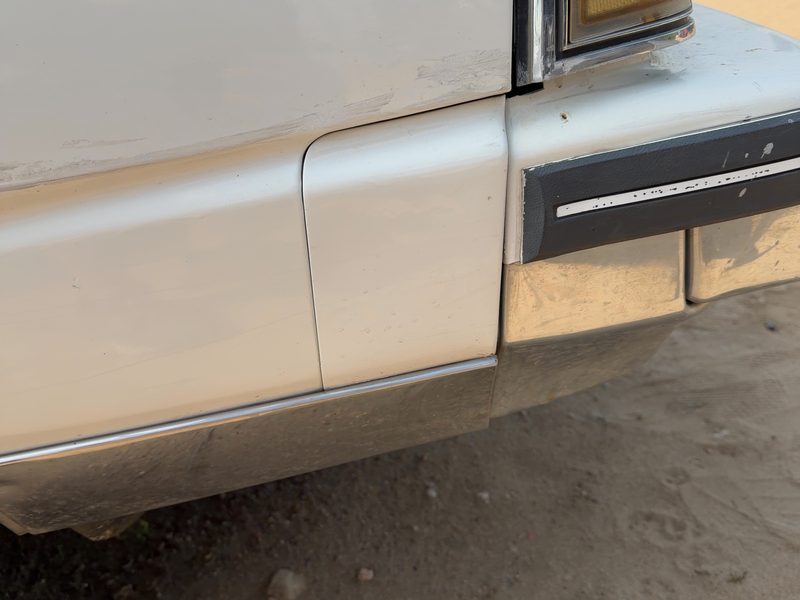 1986 Oldsmobile Ninety-eight (80 & Up) Fender Moulding RH