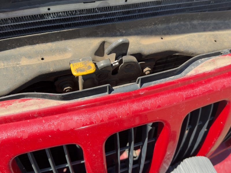 1999-2004 Jeep Grand Cherokee Radiator Support
