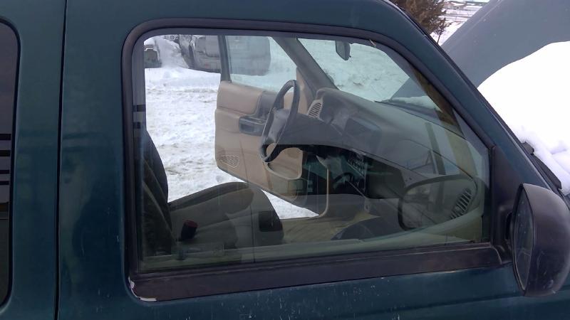 1998-2011 Ford Ranger (small Truck) Front Door Glass/Window RH