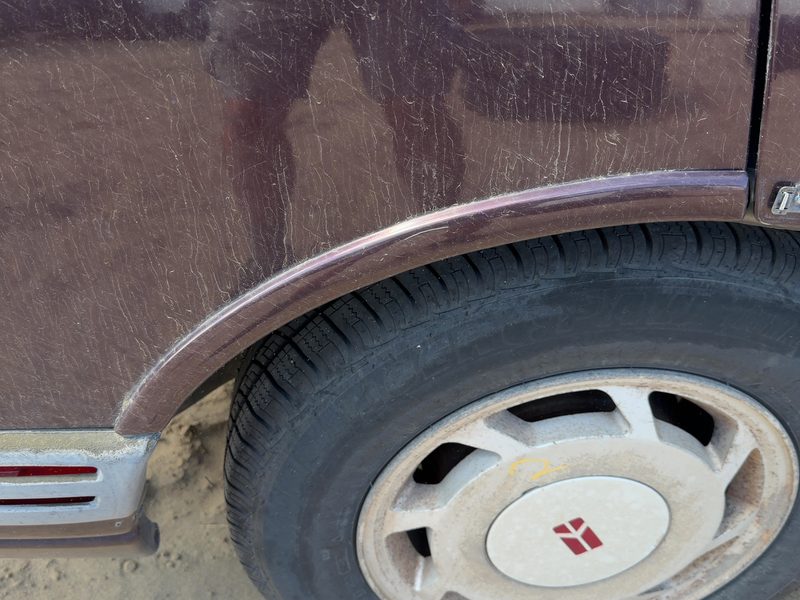 1994 Oldsmobile Eighty-eight (80 & Up) Quarter Panel Moulding RH