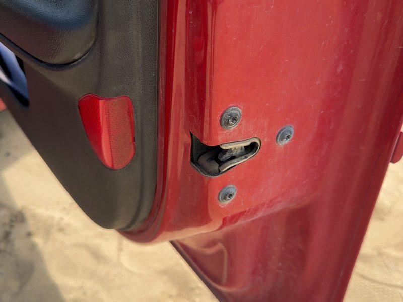 2006-2011 Chevrolet Impala (80 & Up) Front Door Latch RH