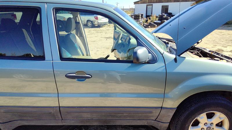 2005-2007 Ford Escape Front Door RH