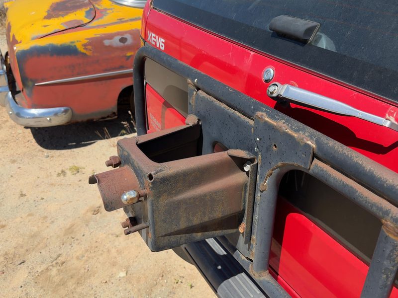 1994 Nissan Pathfinder Spare Tire Carrier