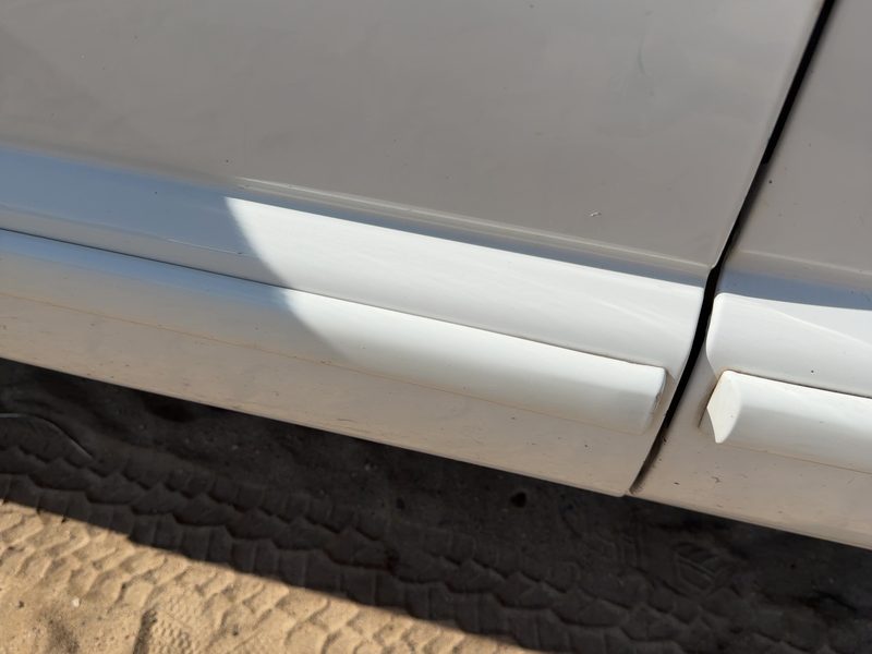2002-2005 Blazer S10/jimmy S15 Front Door Moulding LH